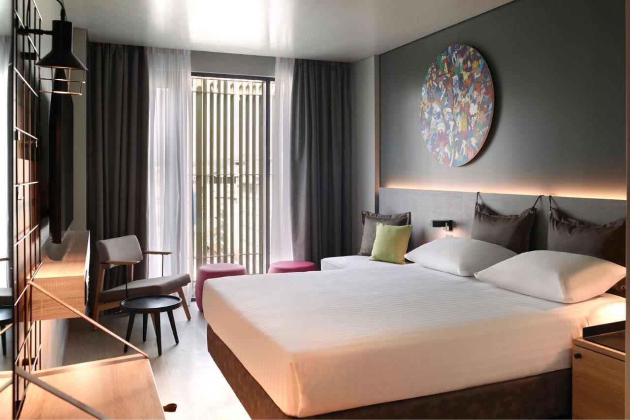 Moxy Athens City Екстер'єр фото