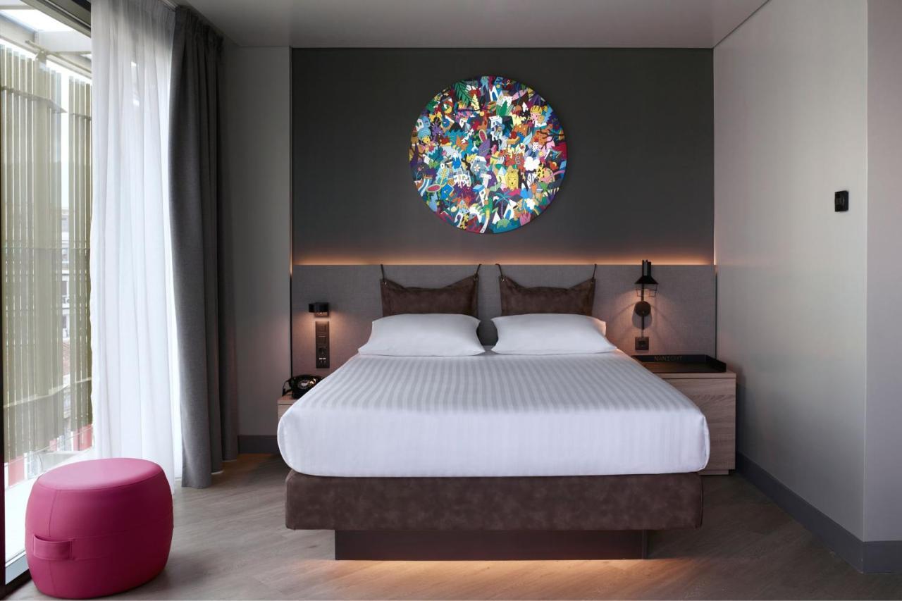 Moxy Athens City Екстер'єр фото