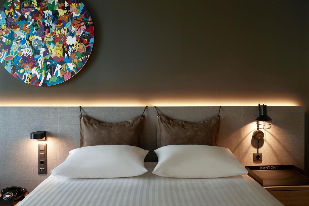 Moxy Athens City Екстер'єр фото