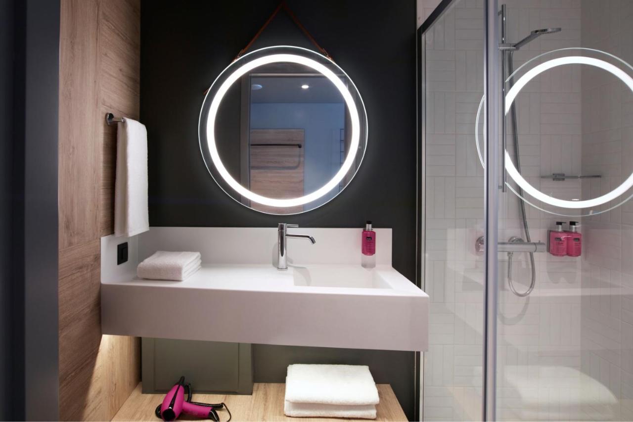 Moxy Athens City Екстер'єр фото
