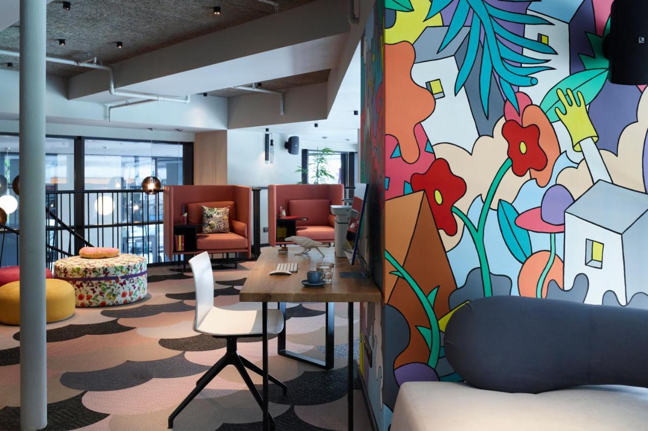 Moxy Athens City Екстер'єр фото