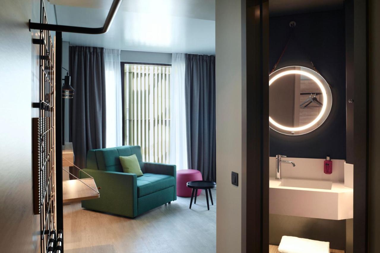 Moxy Athens City Екстер'єр фото