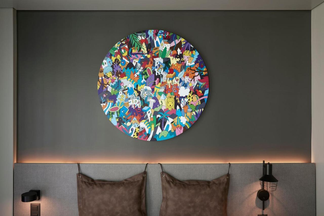 Moxy Athens City Екстер'єр фото