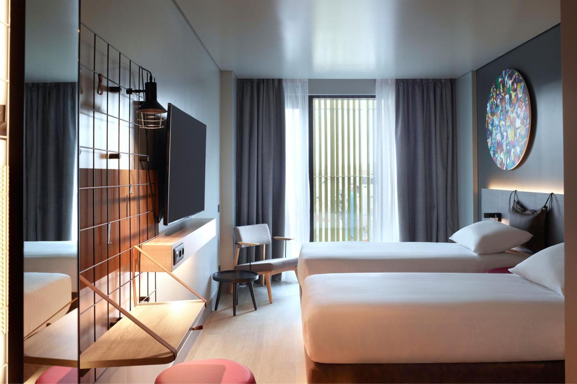 Moxy Athens City Екстер'єр фото